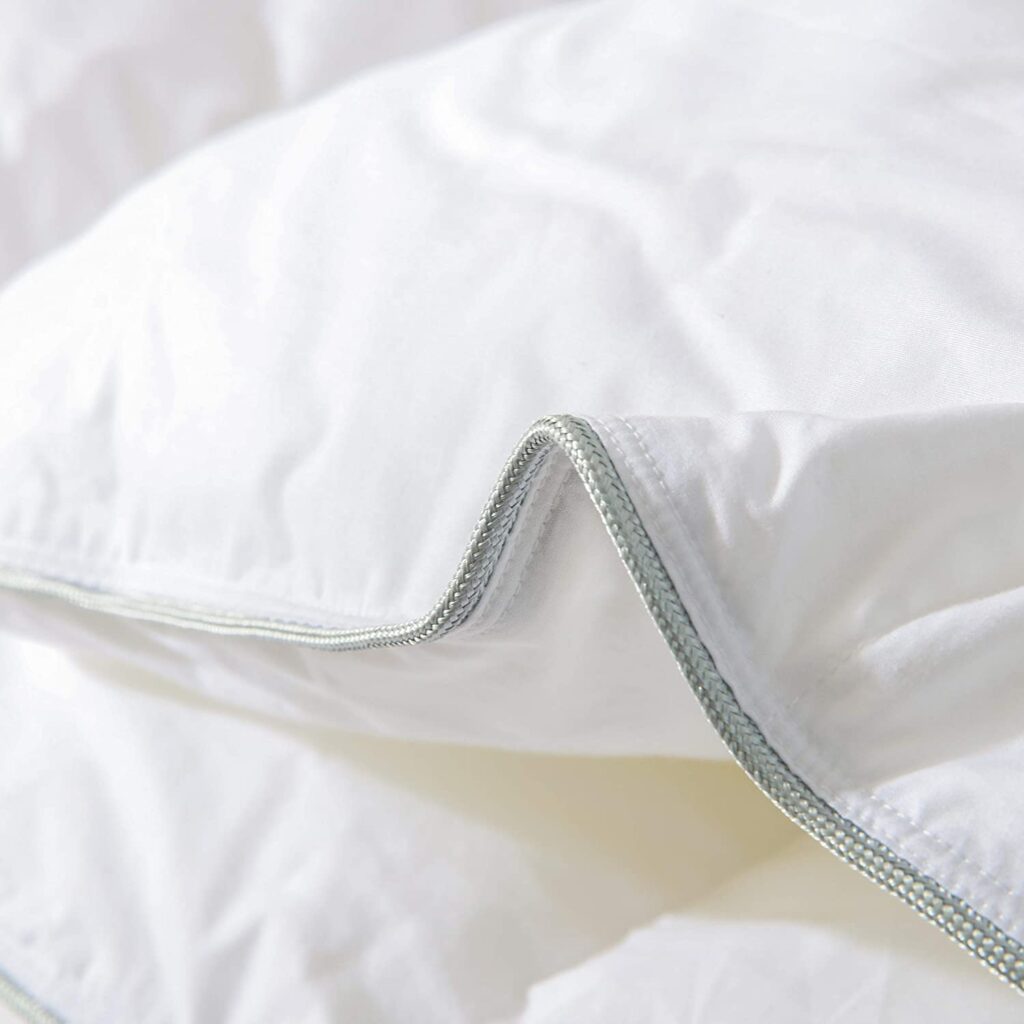 90% White Goose Down Comforter