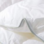 90% White Goose Down Comforter